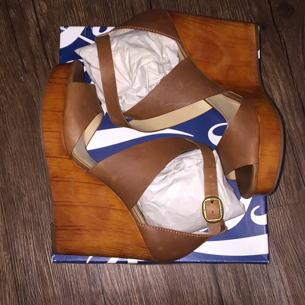 NIB Lucky Brand wedge sandals